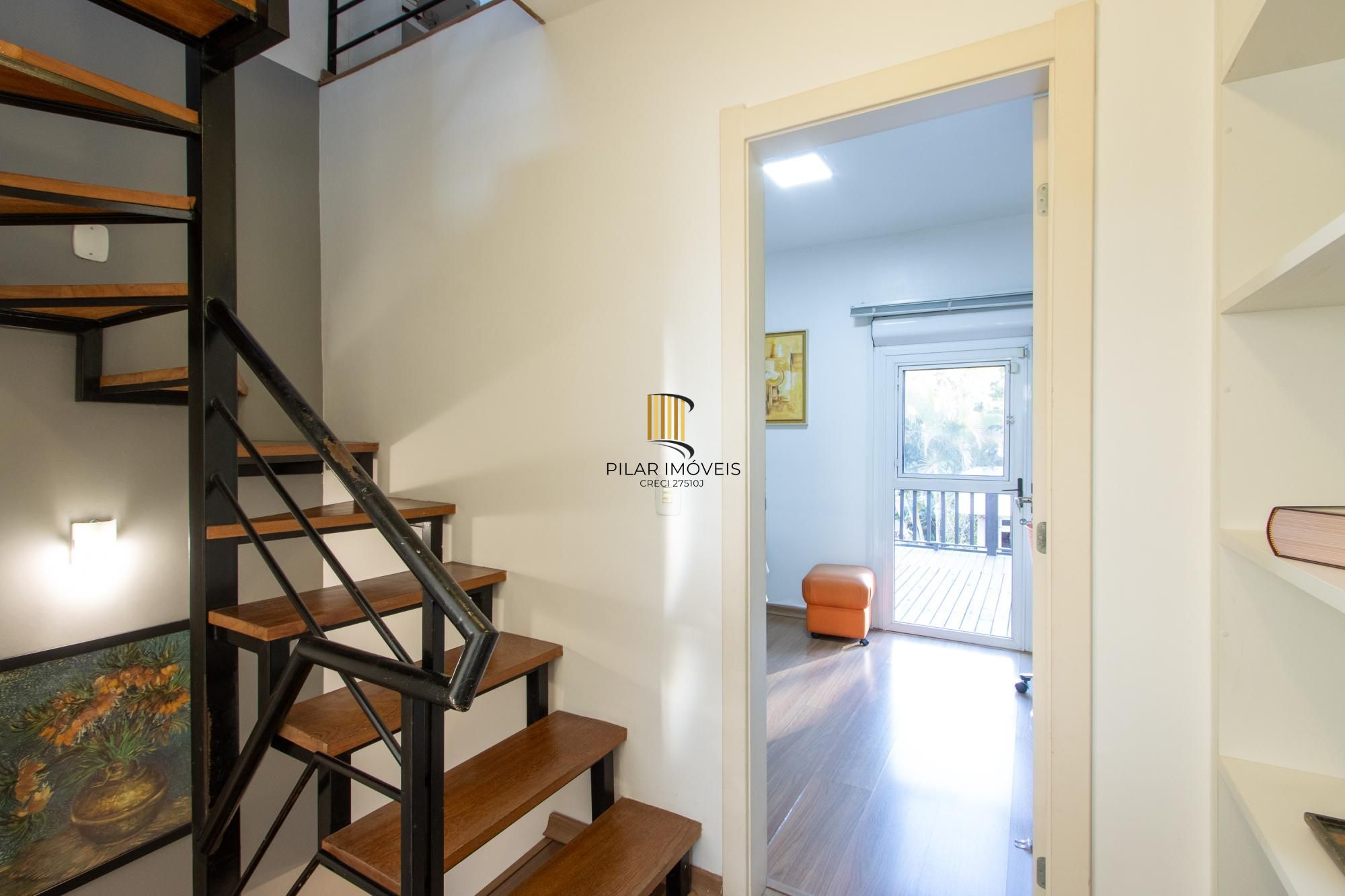 Casa de Condomínio 3 dormitórios no bairro Cavalhada