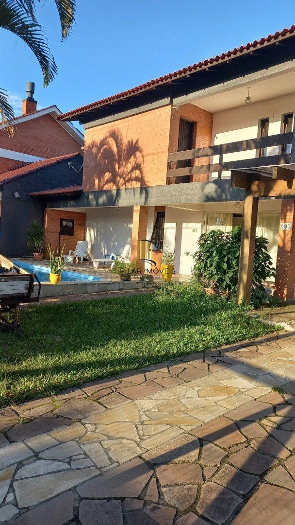 Casa 3 dormitórios no bairro Atlântida