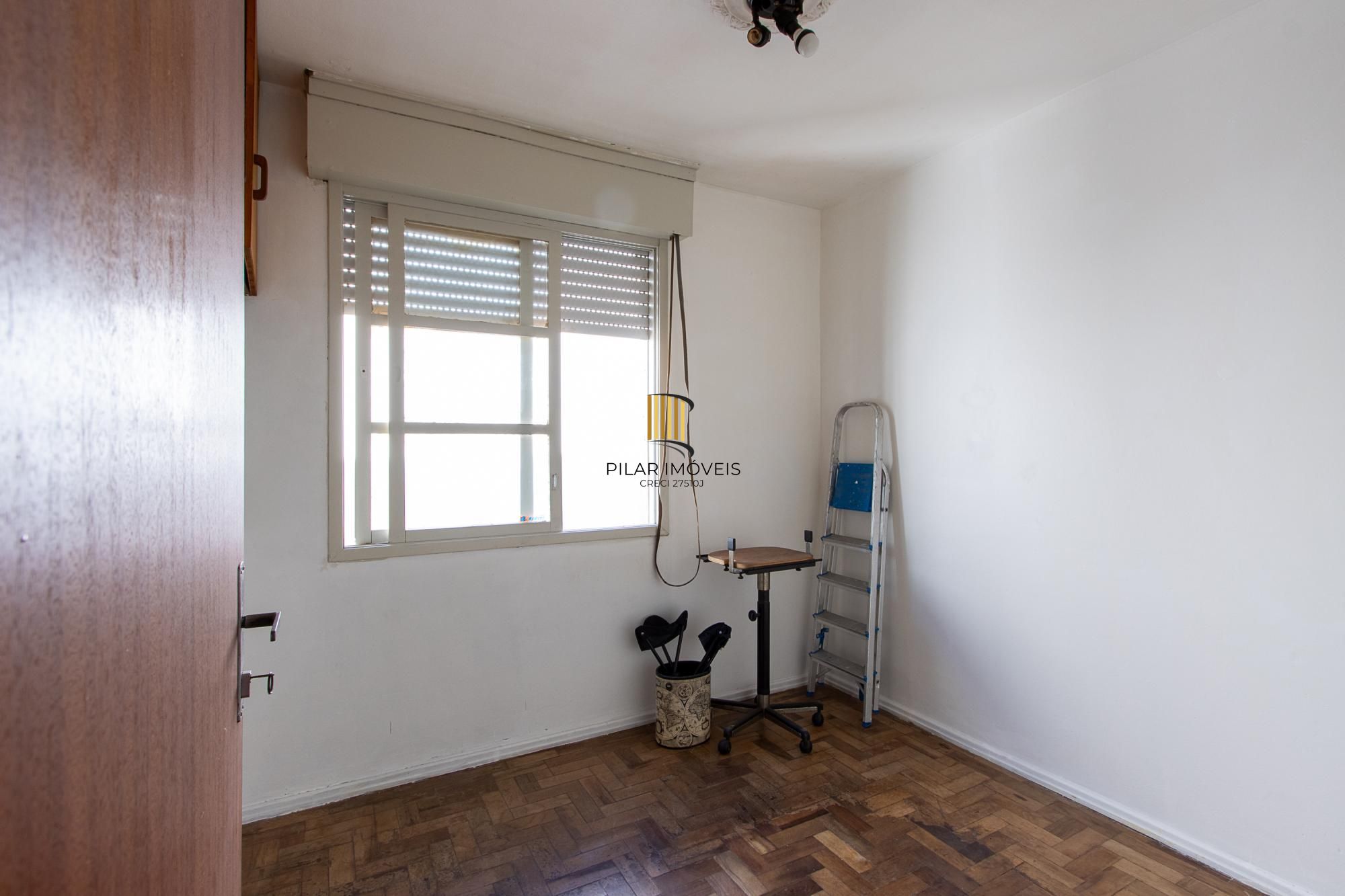 APARTAMENTO 4 QUARTOS DESOCUPADO - BAIRRO MENINO DEUS