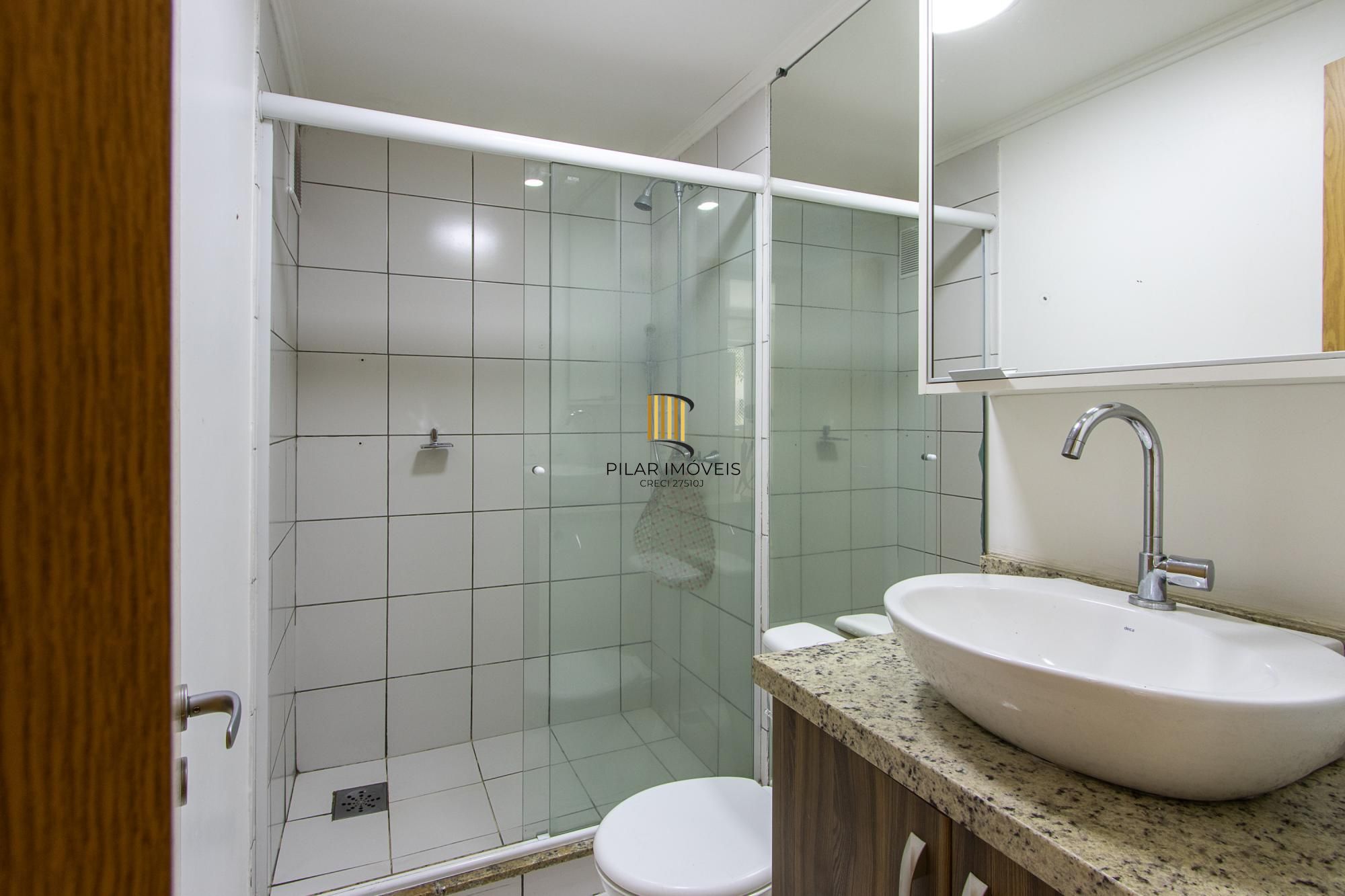 Apartamento com dois quartos e dois banheiros Zona Sul