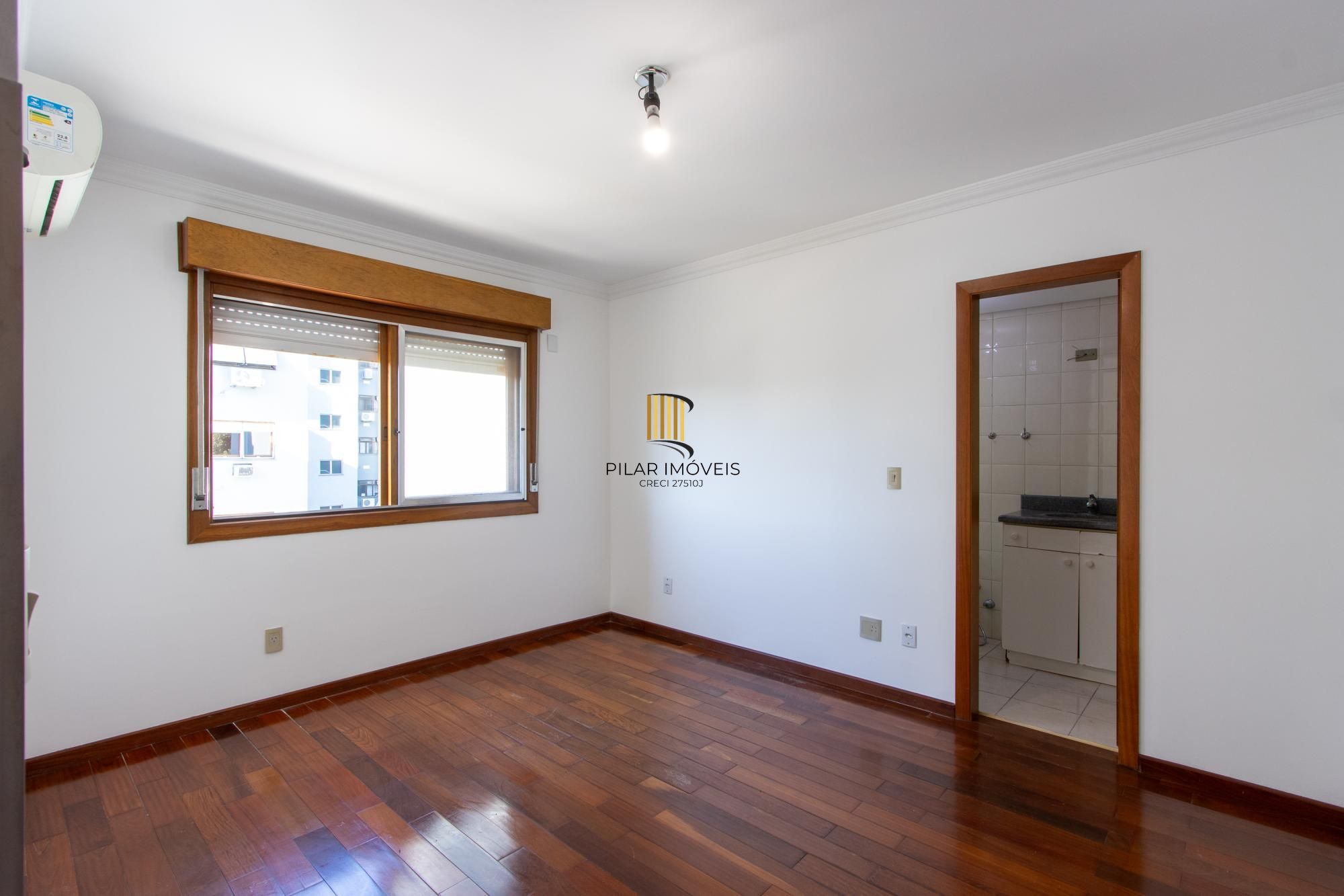 Apartamento 3 dormitórios no bairro Camaquã