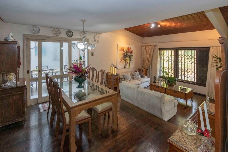 Casa para Venda - 420m², 5 dormitórios, sendo 2 suites, 6 vagas - Nonoai