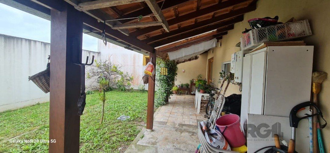 Casa para venda com 3 dormitórios, sendo 3 suítes e 2 vagas no residencial Jardins do Prado