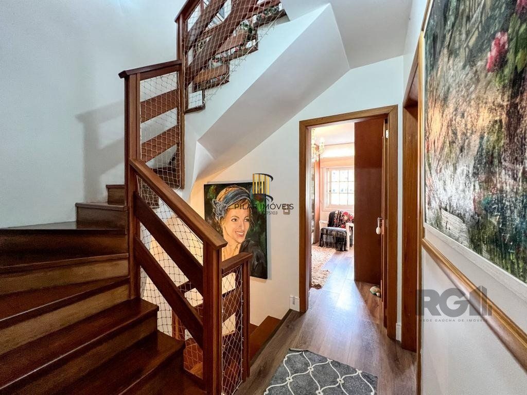 Excelente casa em condomínio no Bairro Tristeza - Ao lado do Shopping Paseo
