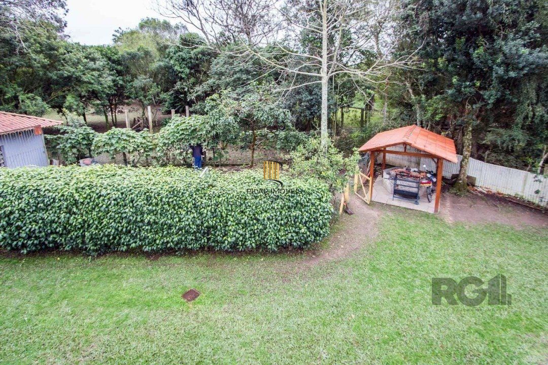 Sobrado com 6 suites, lareira, lavabo, pátio - Bairro Belém Velho