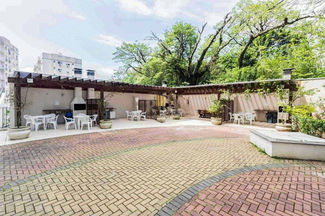 Apartamento | Bairro Cristal | 3 dormitórios | Suíte |  Semi mobiliado |  1 vaga escriturada