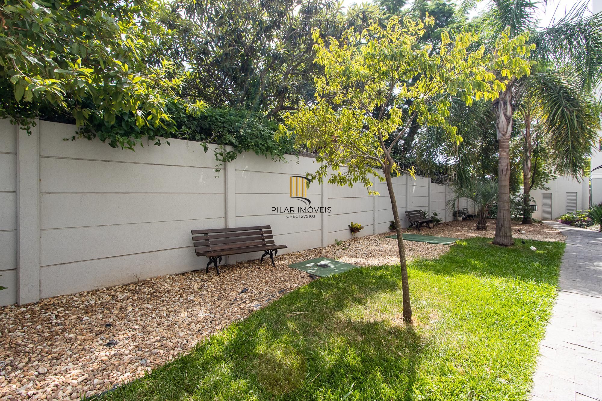 Apartamento Semimobiliado de 2 Quartos na Glória, Porto Alegre