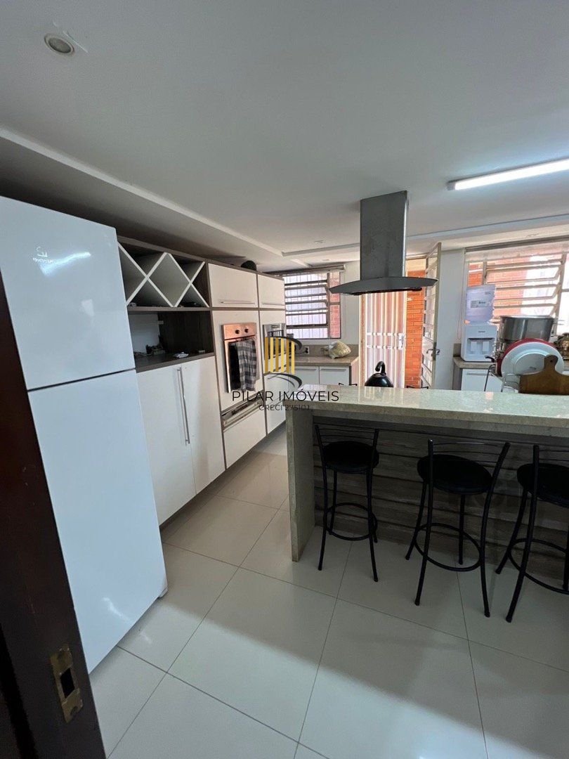 Casa 3 dormitórios no bairro Santo Antônio
