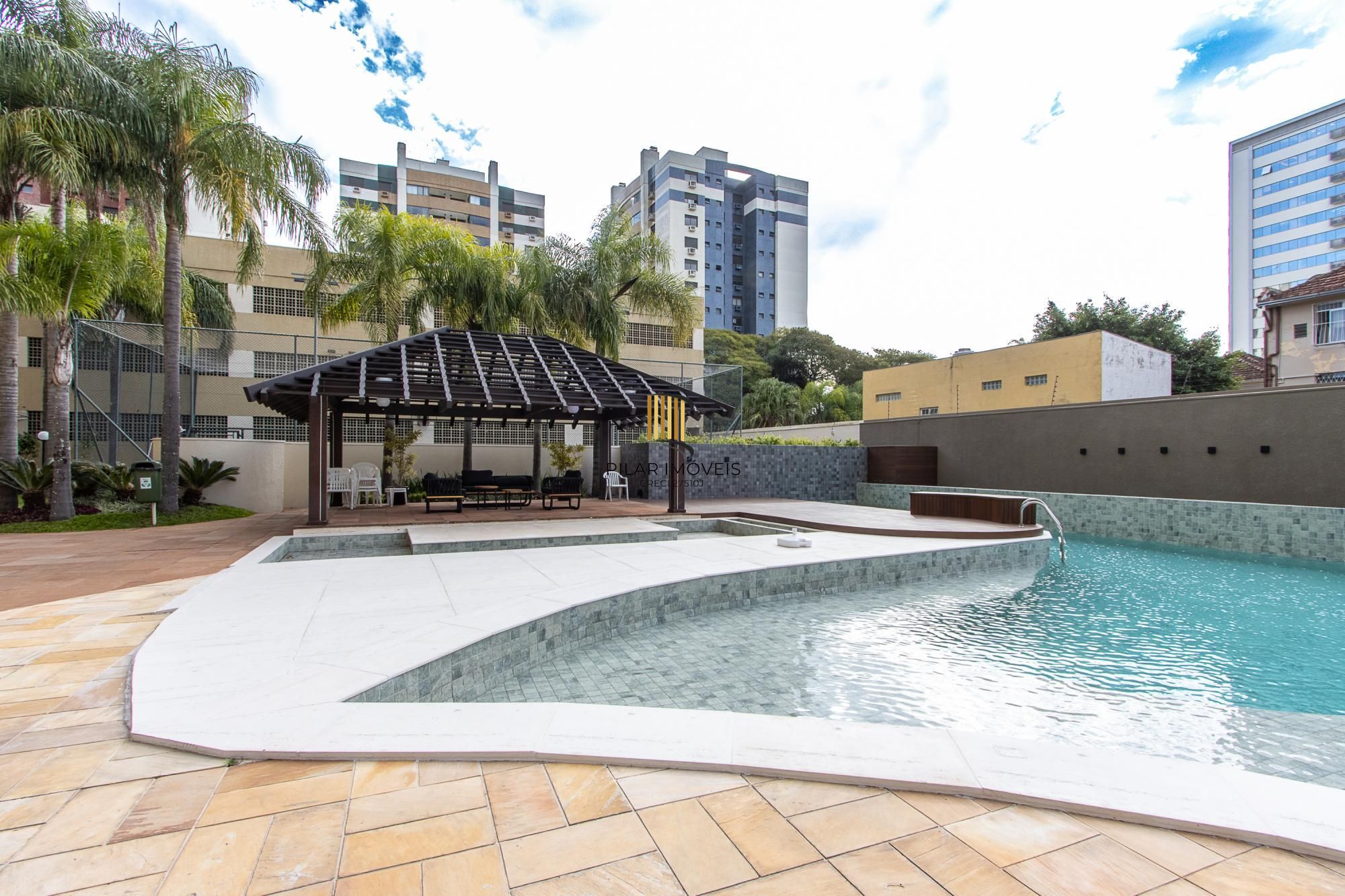 Apartamento 3 quartos, 139,64m² privativos, 2 vagas - Bairro Menino Deus