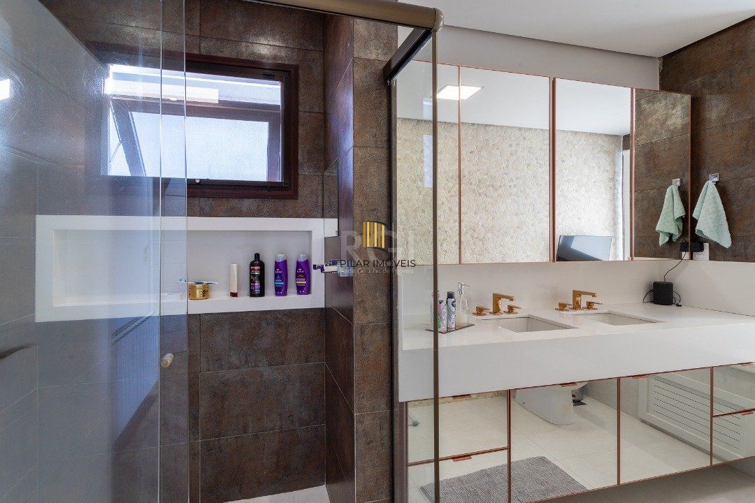 Casa 3 dormitórios no bairro Belém Novo