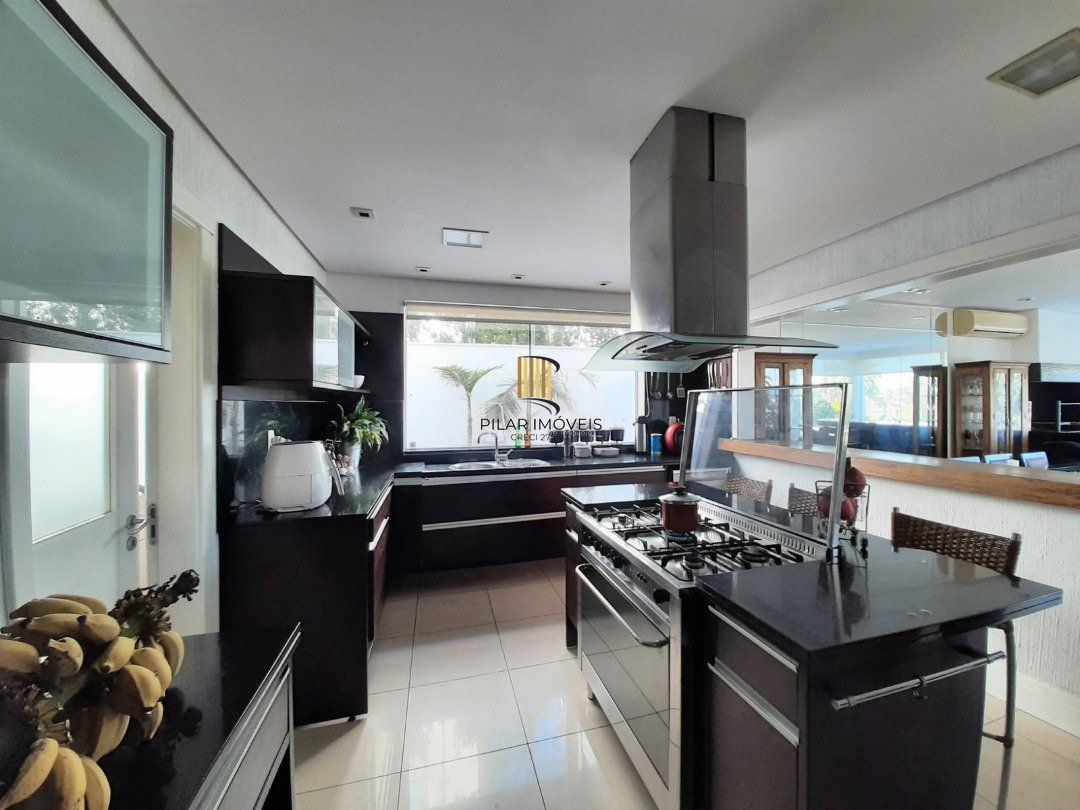 Casa Condominio para Venda - 470m², 4 dormitórios, sendo 3 suites, 3 vagas - Terra Ville