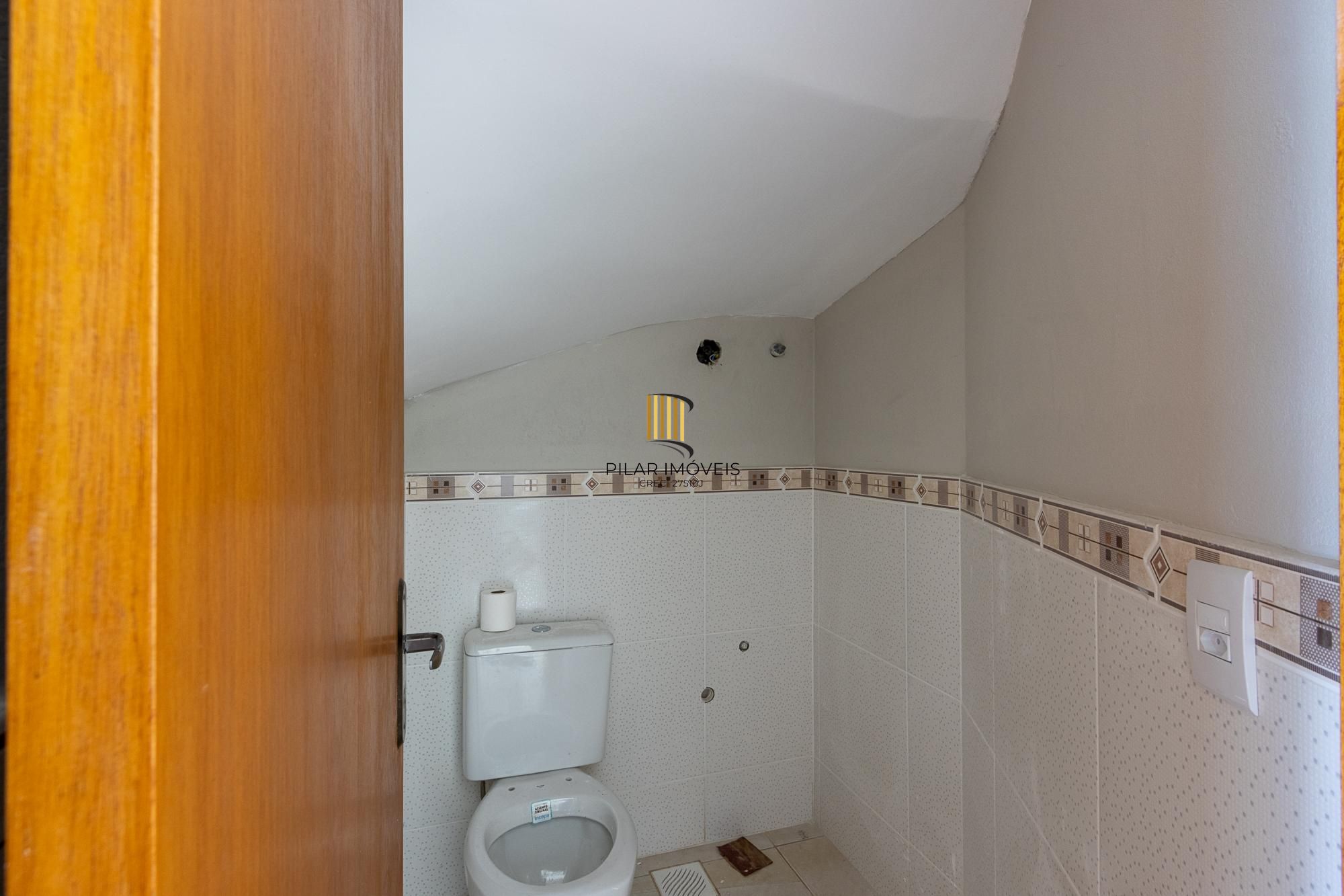 Casa para Venda - 115m², 3 dormitórios, sendo 1 suites, 2 vagas - Urubatã