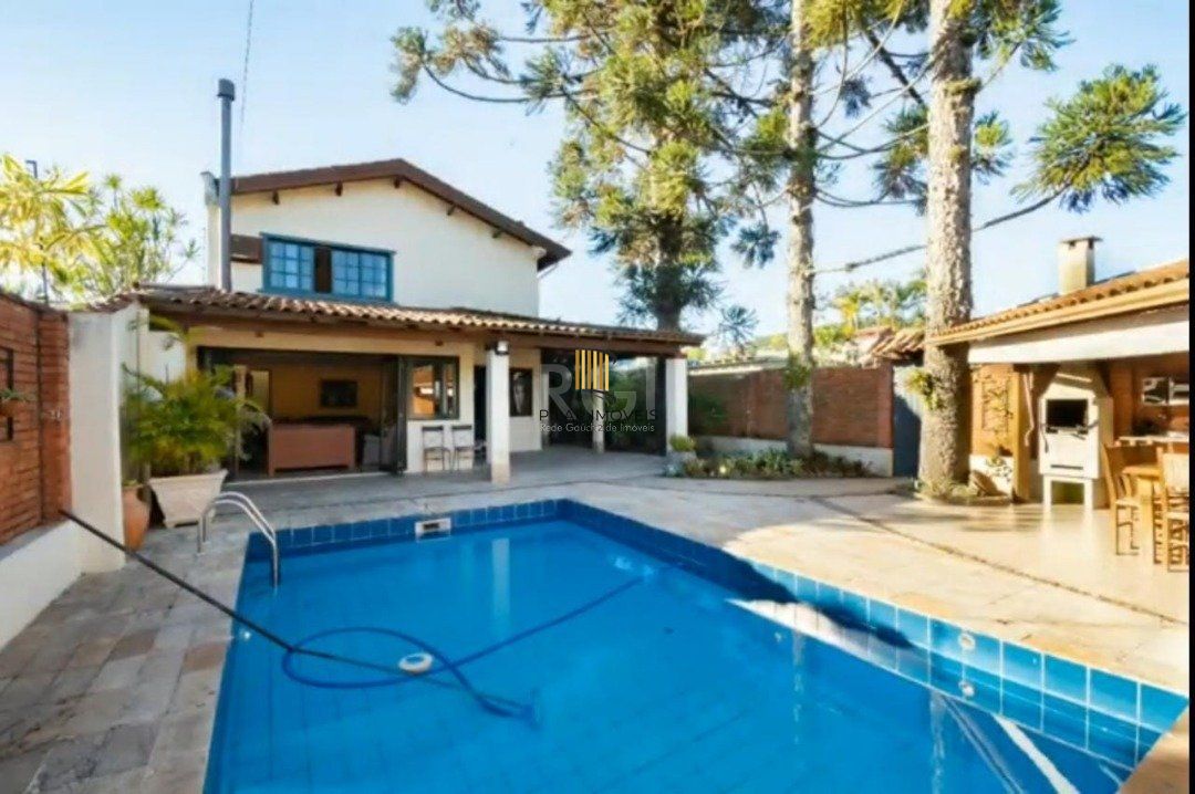 Casa para Venda - 280m², 4 dormitórios, sendo 1 suites, 3 vagas - Jardim Isabel