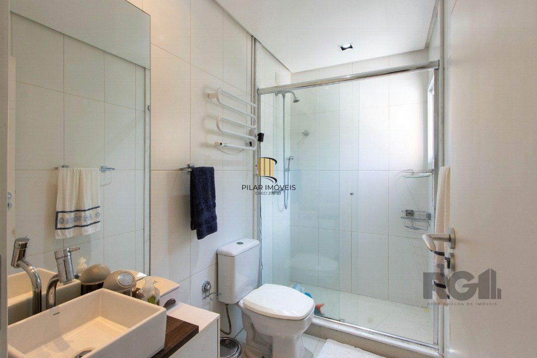 Casa 3 dormitórios no bairro Nonoai