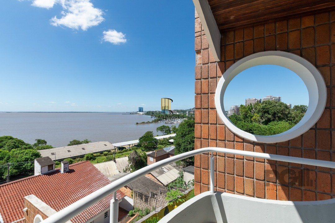 Casa 4 dormitórios no bairro Vila Assunção