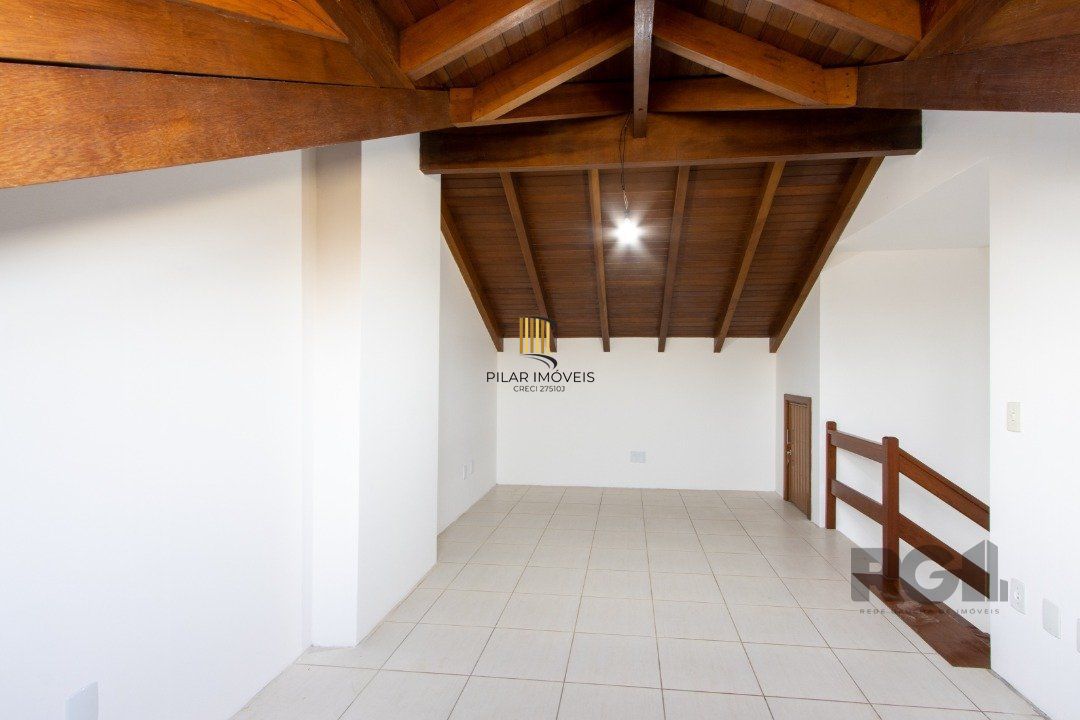 Casa de Condomínio 3 dormitórios no bairro Cavalhada