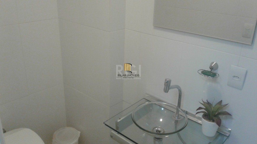 Com uma área privativa de 77.9m² e área total de 110.3m², essa sala é perfeita