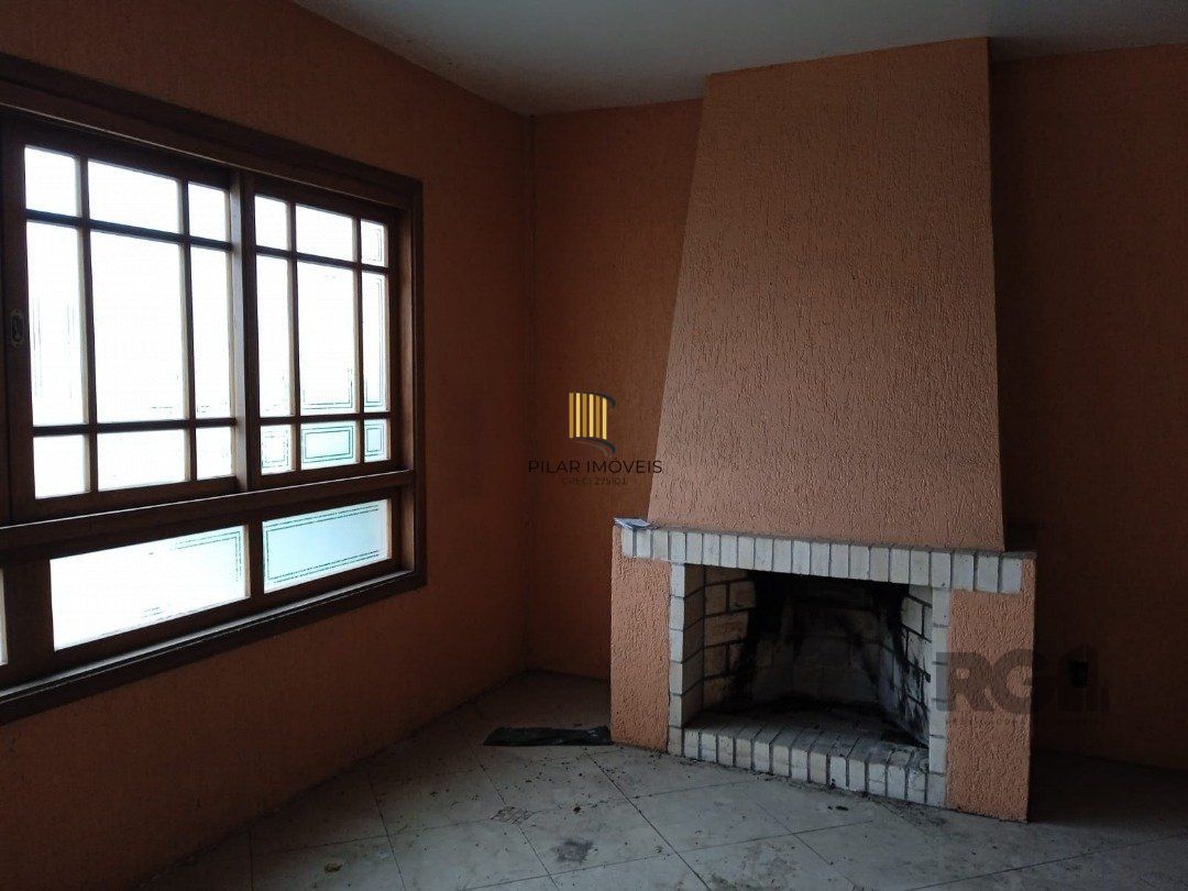 Casa de Condomínio 3 dormitórios no bairro Hípica