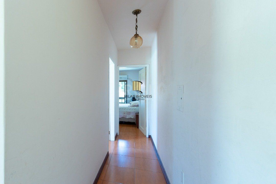 Sobrado para Venda - 356.93m², 4 dormitórios, sendo 2 suites, 4 vagas - Tristeza