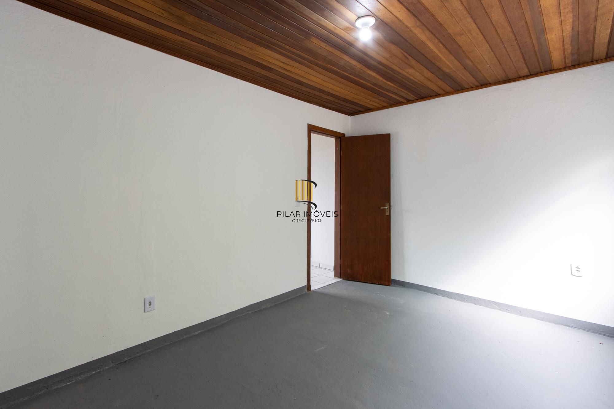 Casa para Venda - 235m², 2 dormitórios, 4 vagas - Cavalhada