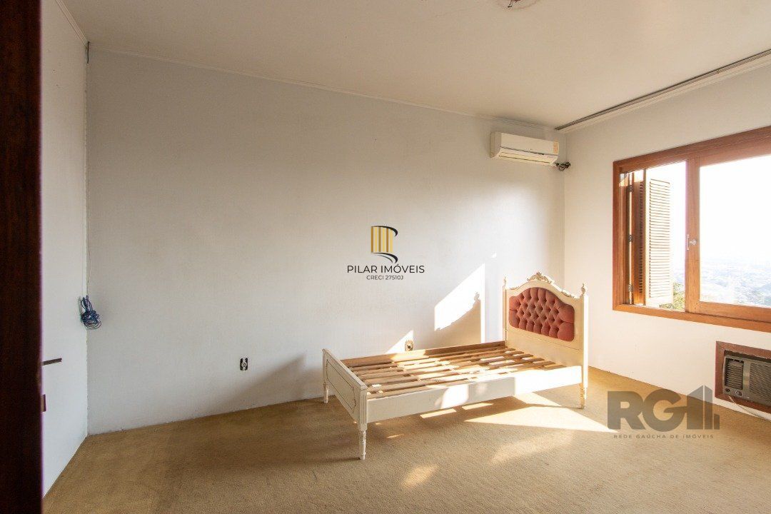 Casa para Venda - 361.95m², 4 dormitórios, sendo 2 suites, 3 vagas - Nonoai