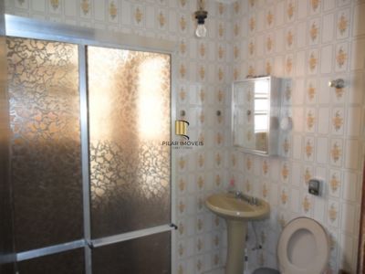 Casa para Venda - 270m², 5 dormitórios, sendo 1 suites, Guarujá