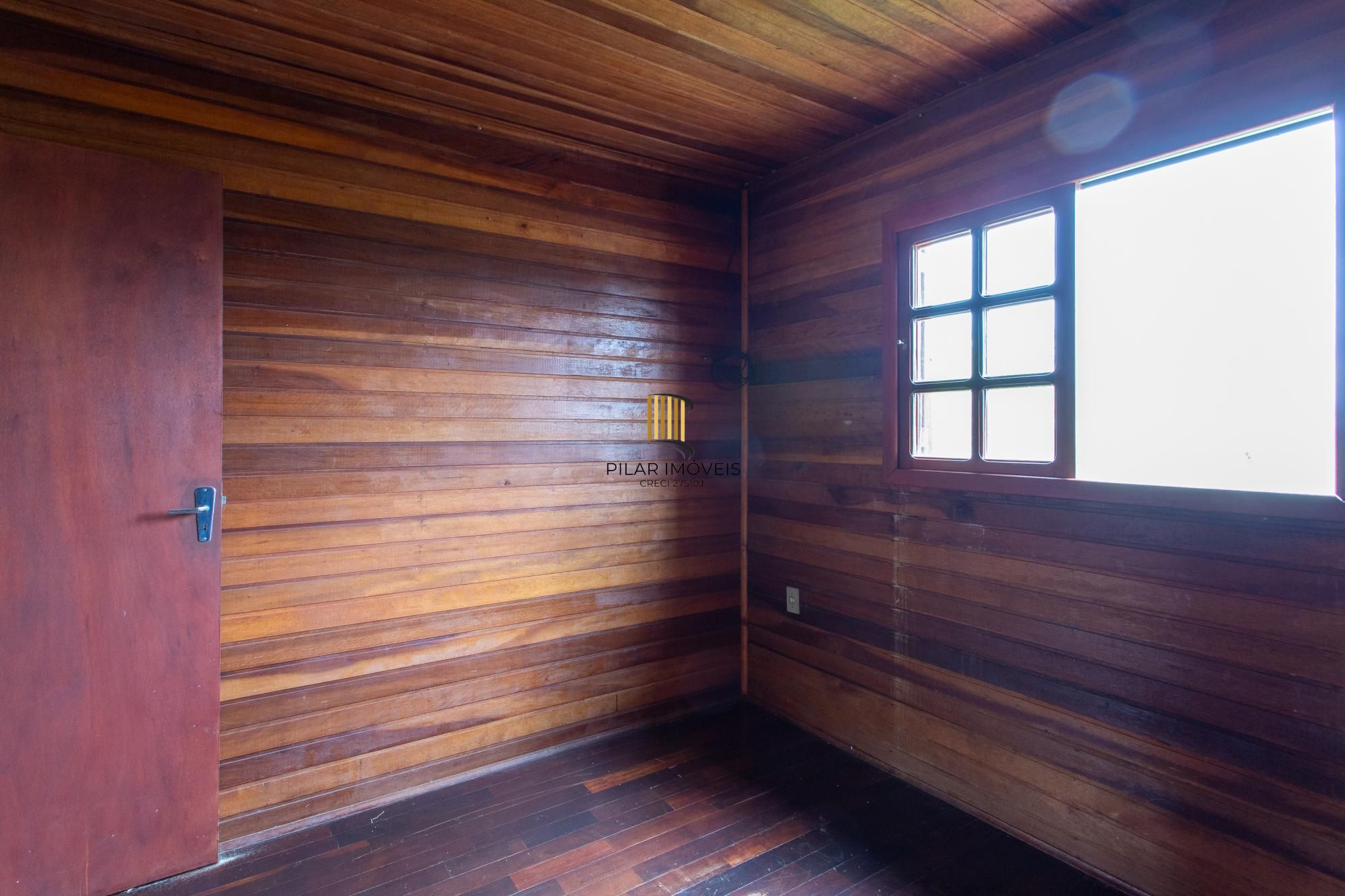 Casa 2 dormitórios no bairro Vila Nova