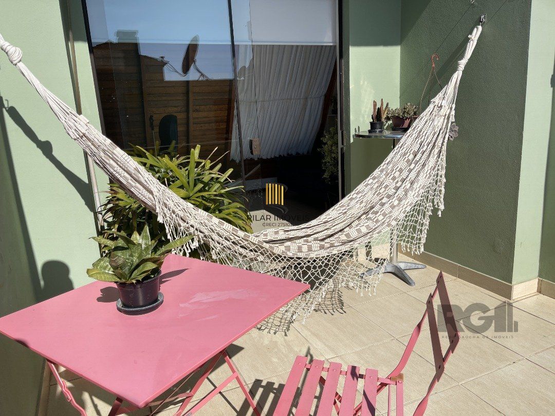 Casa de Condomínio 3 dormitórios no bairro Tristeza