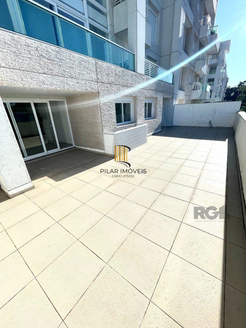 APARTAMENTO COM TERRAÇO PRÓXIMO AO LAS RAMBLAS EM ATLÂNTIDA