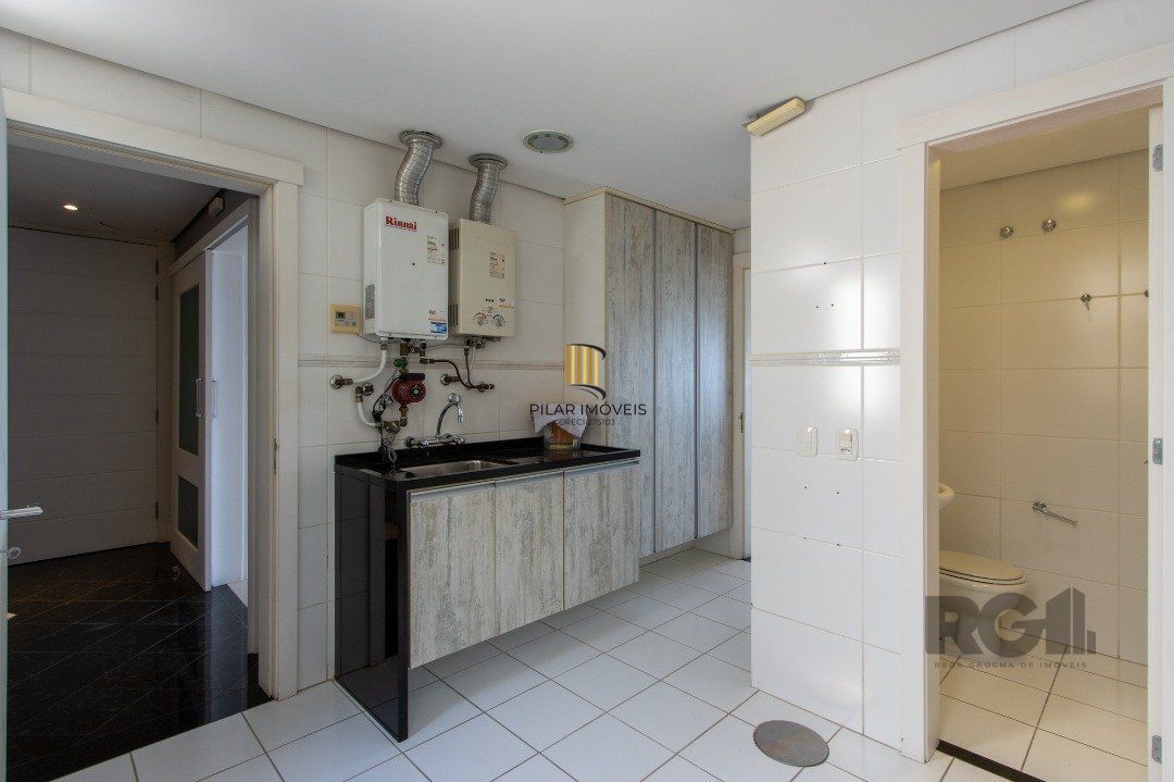 Apartamento para Venda - 200.1m², 3 dormitórios, sendo 3 suites, 5 vagas - Cristal