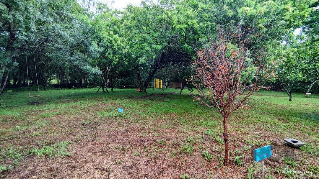Casa em Condomínio à venda, bairro Campo Novo,  3 quartos (1 suite),  3 banheiros, 1 vaga