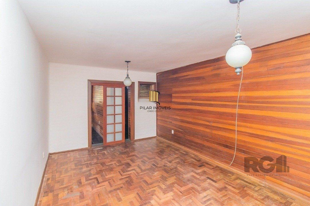 Casa, 200m², 3 dormitórios, bairro Cristal