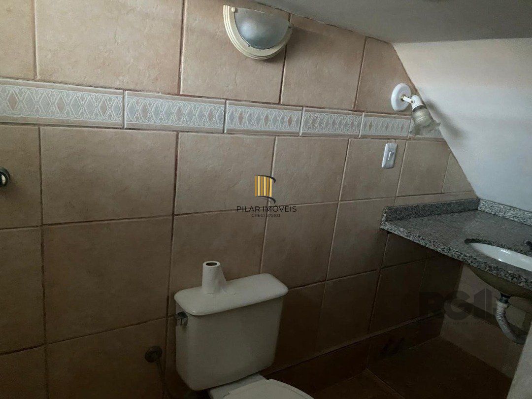 Casa de Condomínio 3 dormitórios no bairro Hípica
