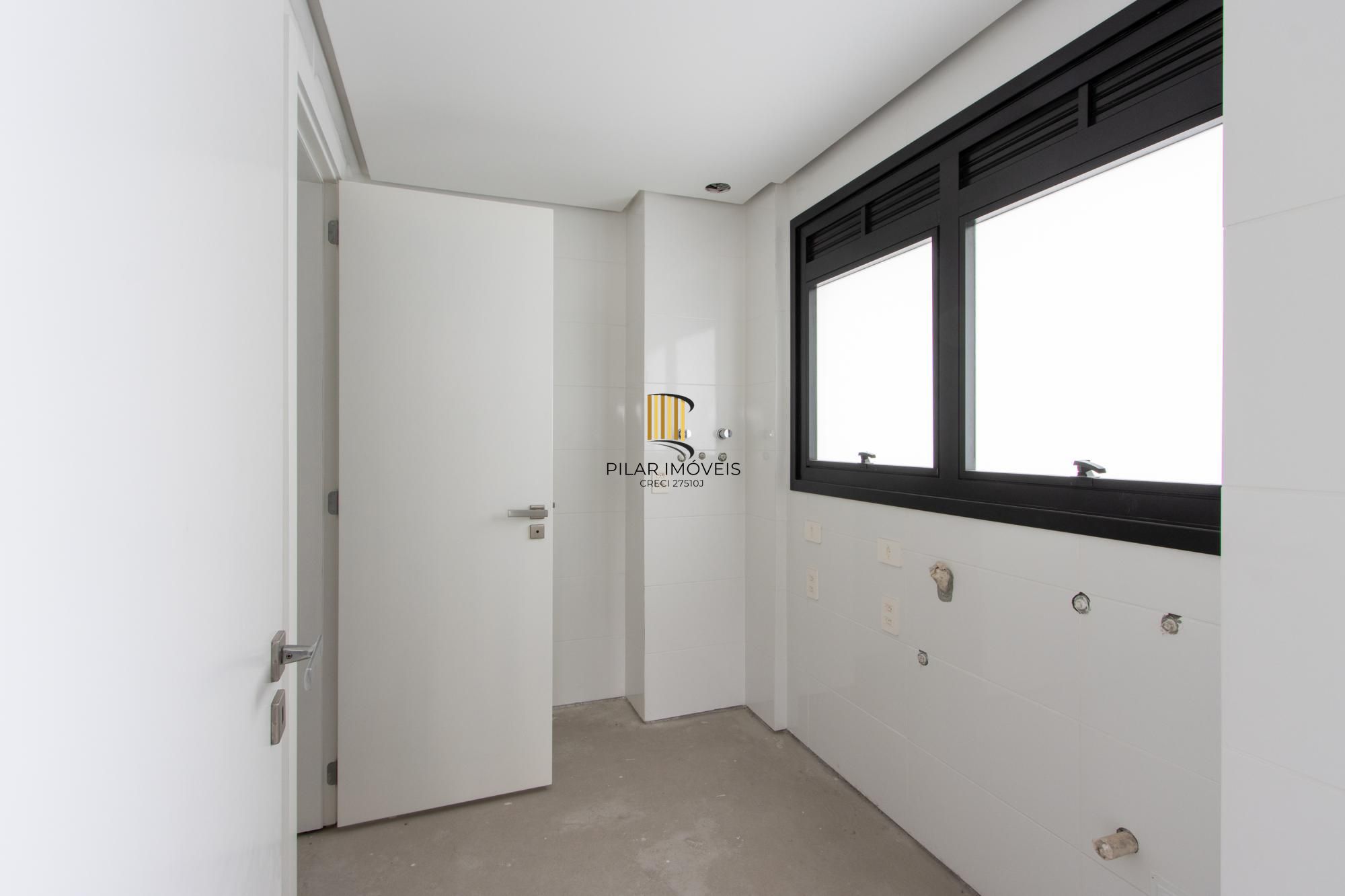 Apartamento 4 dormitórios no bairro Bela Vista