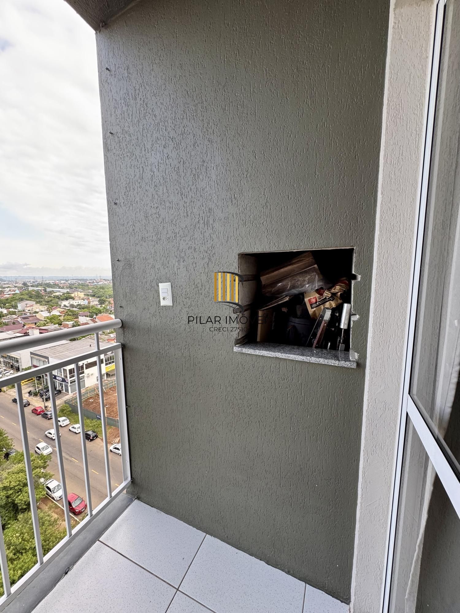Apartamento de 2 dormitórios, 1 suíte e 1 vaga, em Canoas.