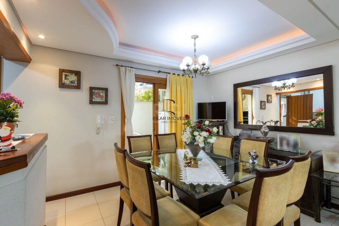 Casa de Condomínio 3 dormitórios no bairro Jardim Isabel