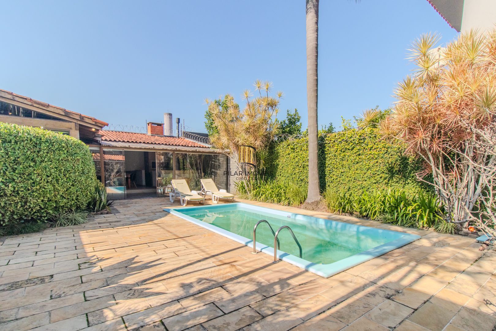 Casa para Venda - 410m², 3 dormitórios, sendo 3 suites, 2 vagas - Ipanema