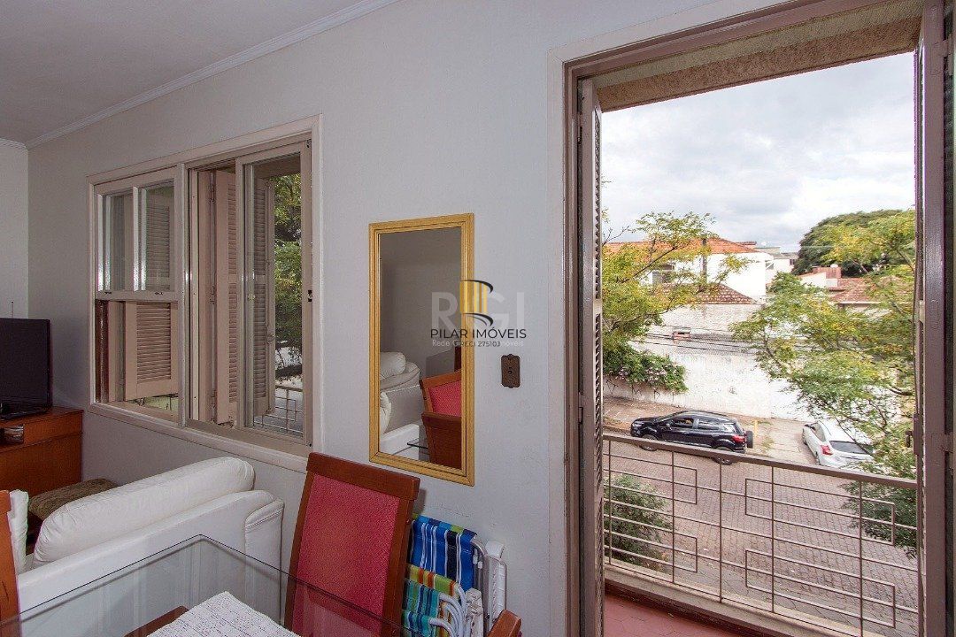 Apartamento para Venda - 132m², 3 dormitórios, 1 vaga - Glória
