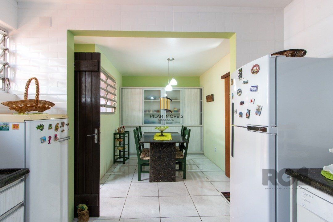 Casa 4 dormitórios no bairro Tristeza