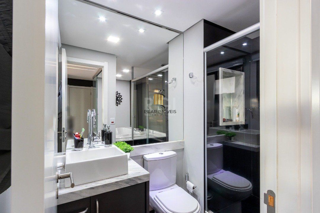 Duplex para Venda - 128.73m², 3 dormitórios, sendo 1 suites, 3 vagas - Cristal
