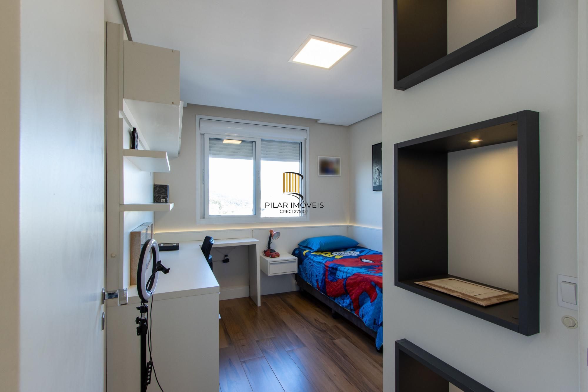 Apartamento 4 dormitórios no bairro Tristeza