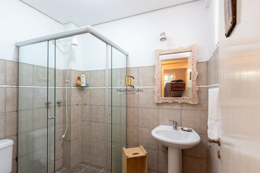 Casa para Venda - 352.19m², 4 dormitórios, sendo 1 suites, 4 vagas - Belém Novo
