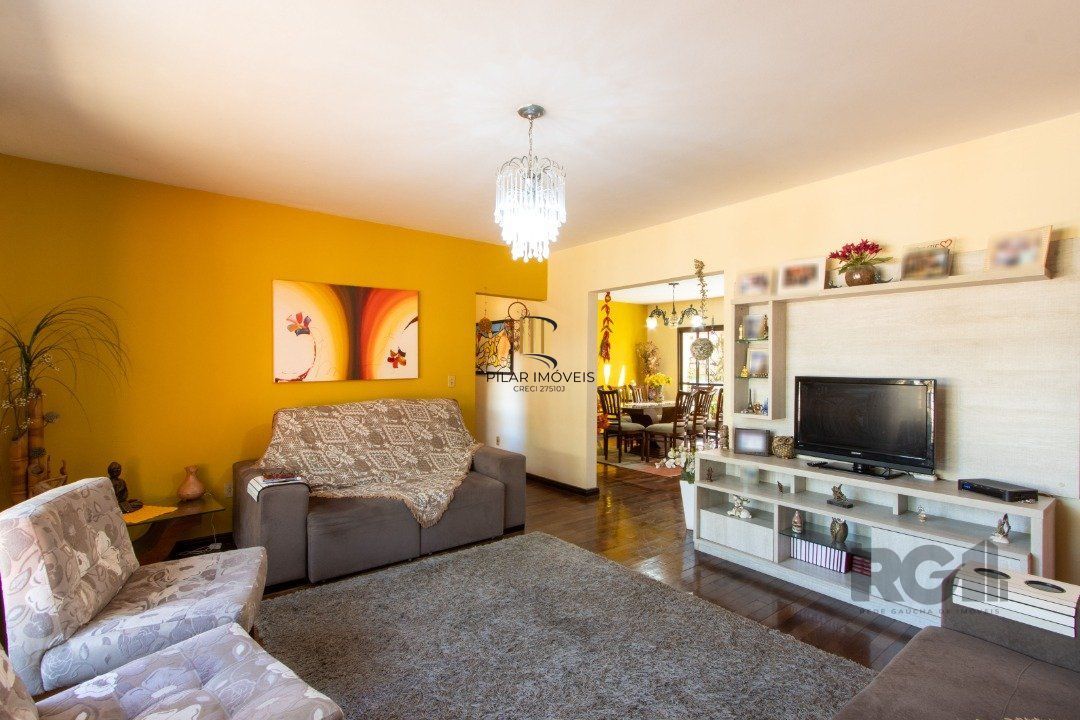 Casa 4 dormitórios no bairro Tristeza