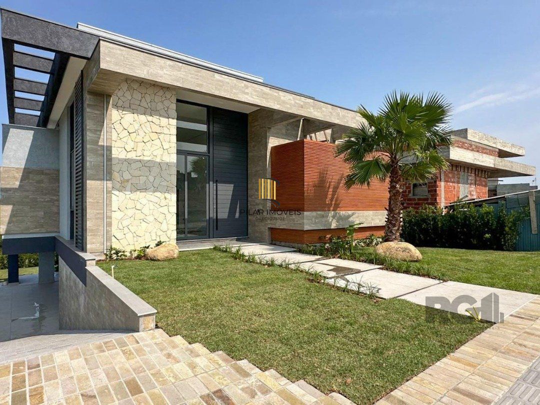Casa de Condomínio 4 dormitórios no bairro Morada Gaúcha