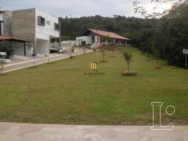 Terreno de 300 m² no charmoso bairro Hípica
