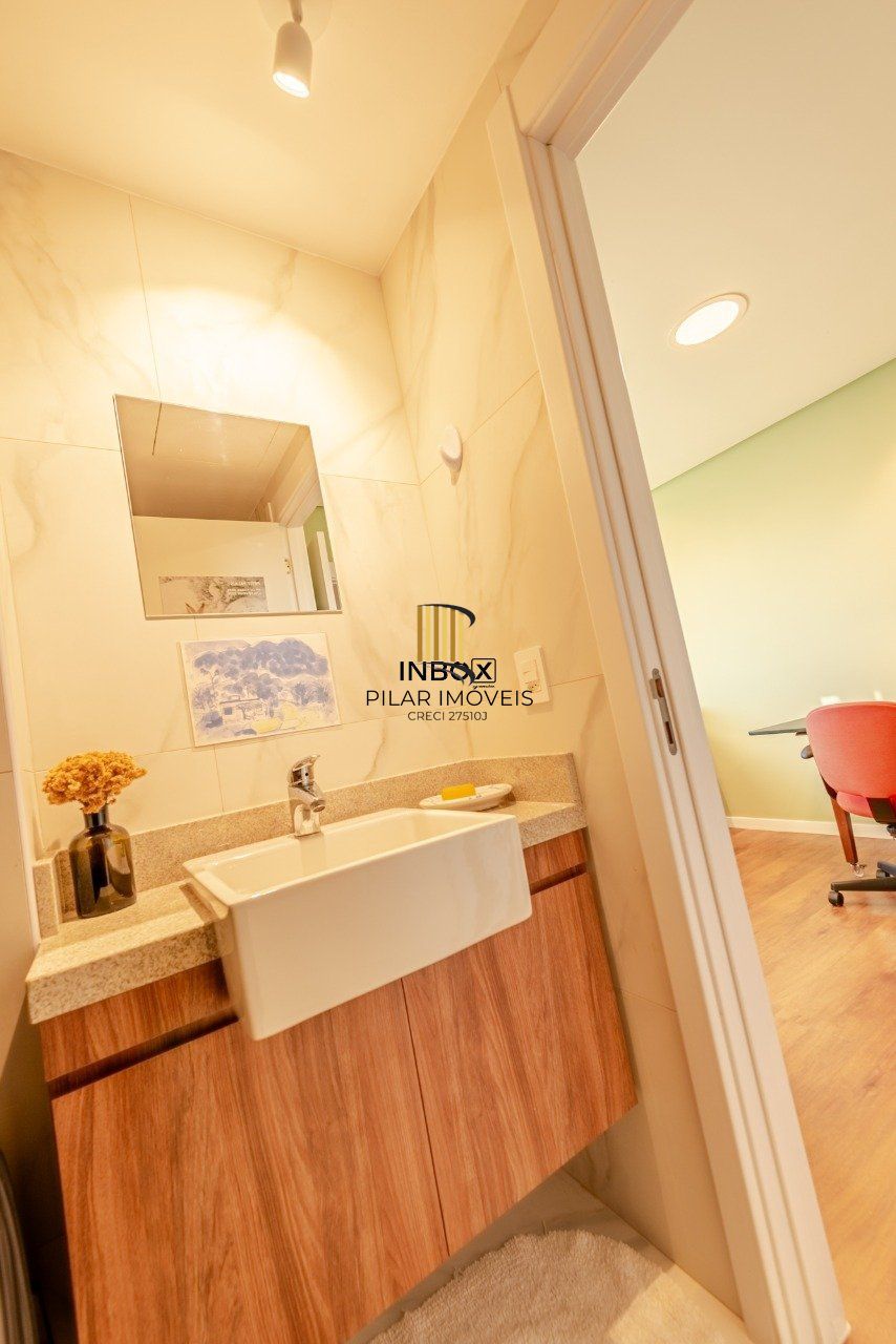 Apartamento 3 Suítes Mobiliado à Venda na Avenida Praia de Belas