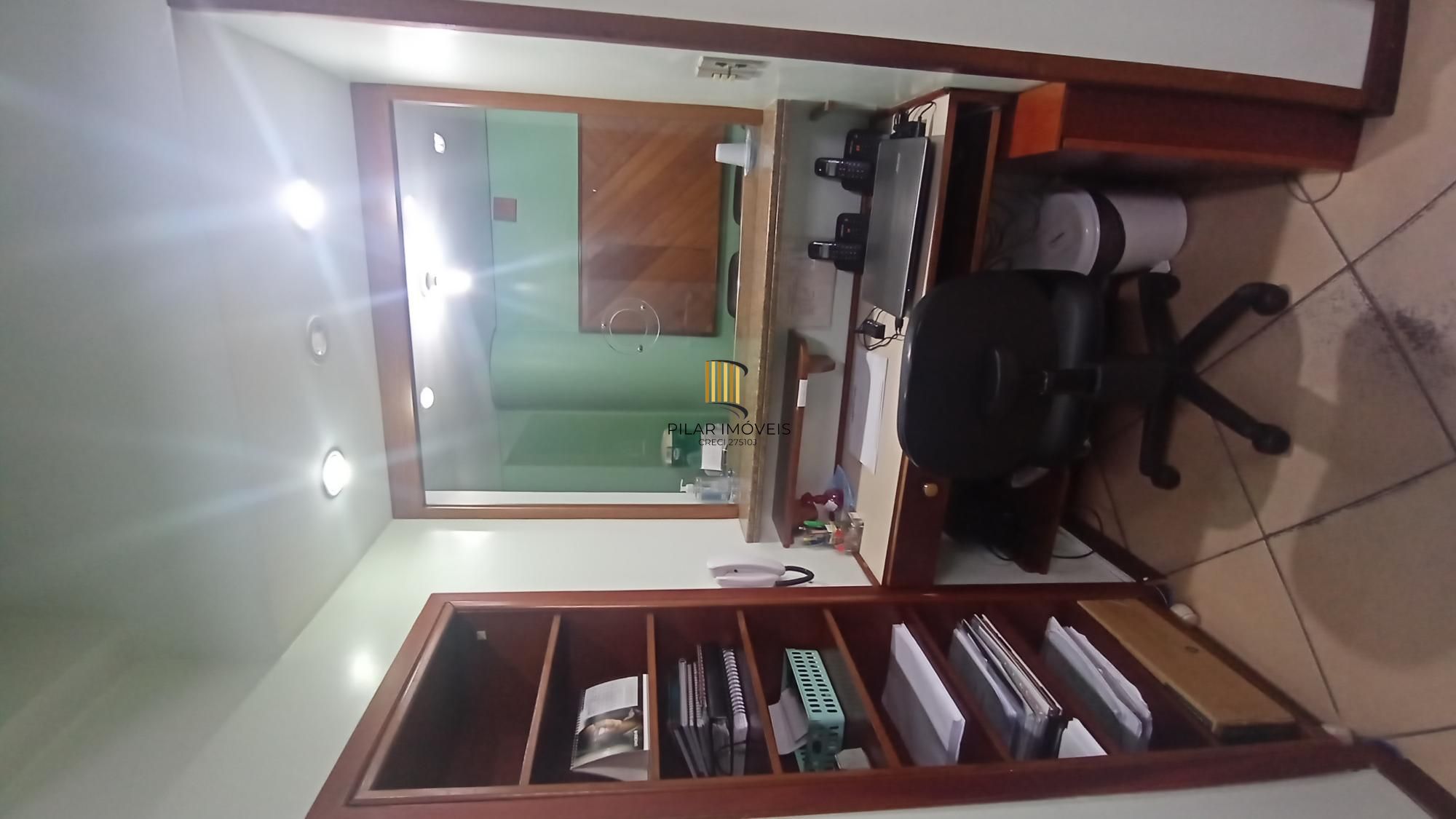 Imóvel comercial com 3 salas e recepção no Centro Histórico