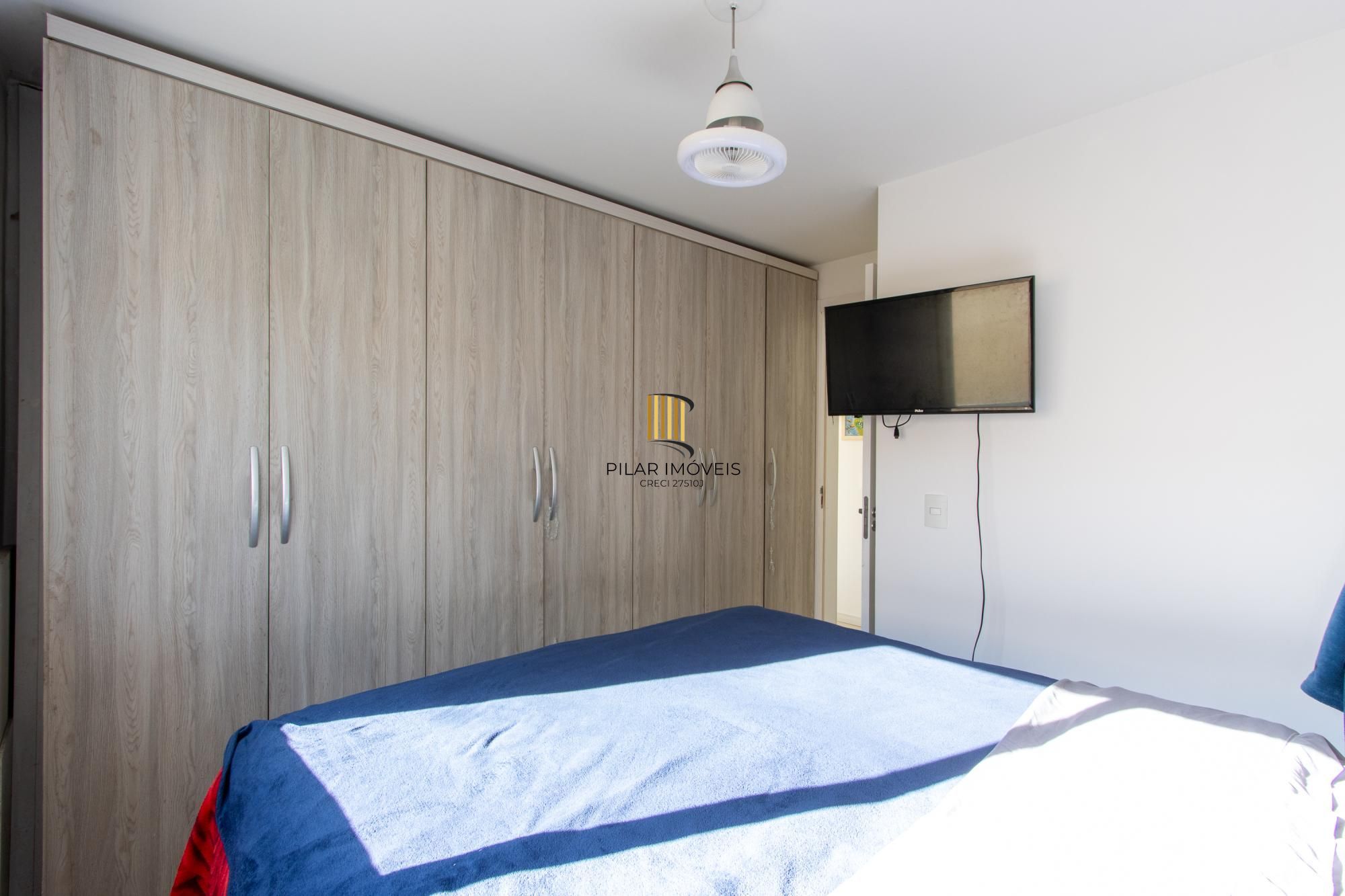 Apartamento térreo, semi mobiliado, com 54,81 m² de área privativa, 3 dormitórios e 1 vaga de garagem2