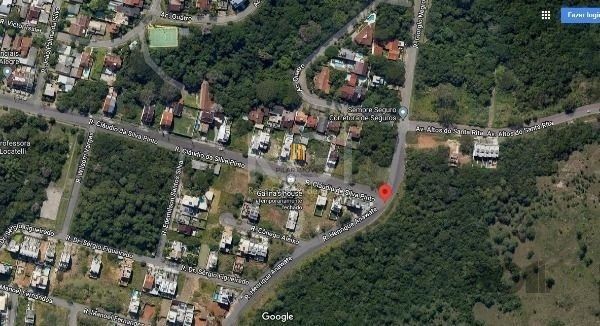 Terreno à venda no bairro Guarujá, com área total de 332,91m²