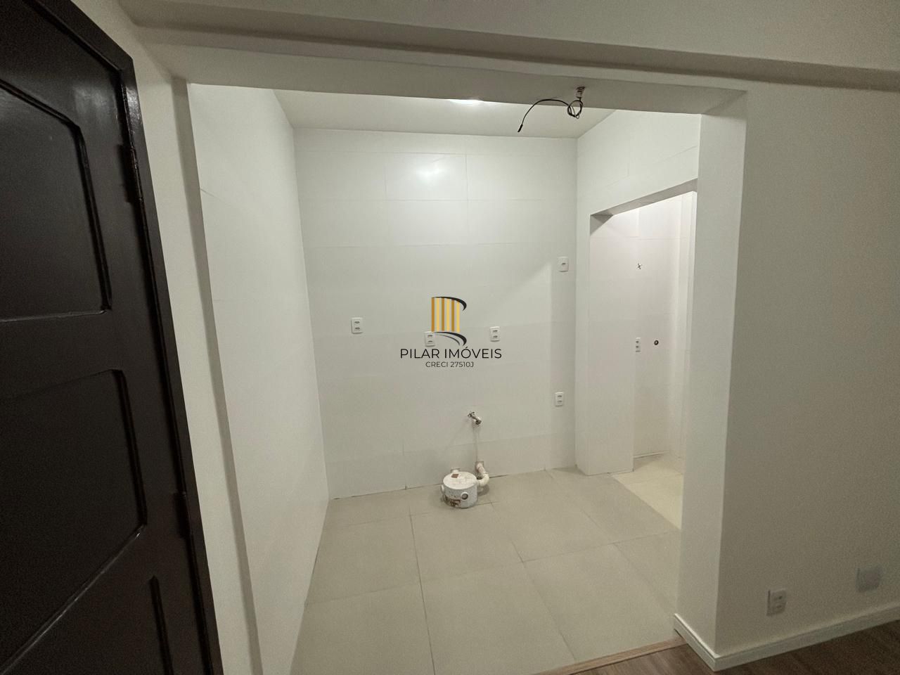 Oportunindade!!! Apartamento desocupado no coração do Centro Histórico de Porto Alegre.